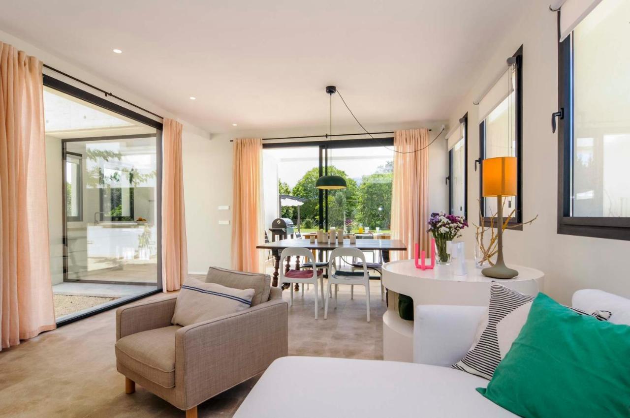 הוילה פוינסה Hort Petit De Ternelles Underfloor Heating מראה חיצוני תמונה