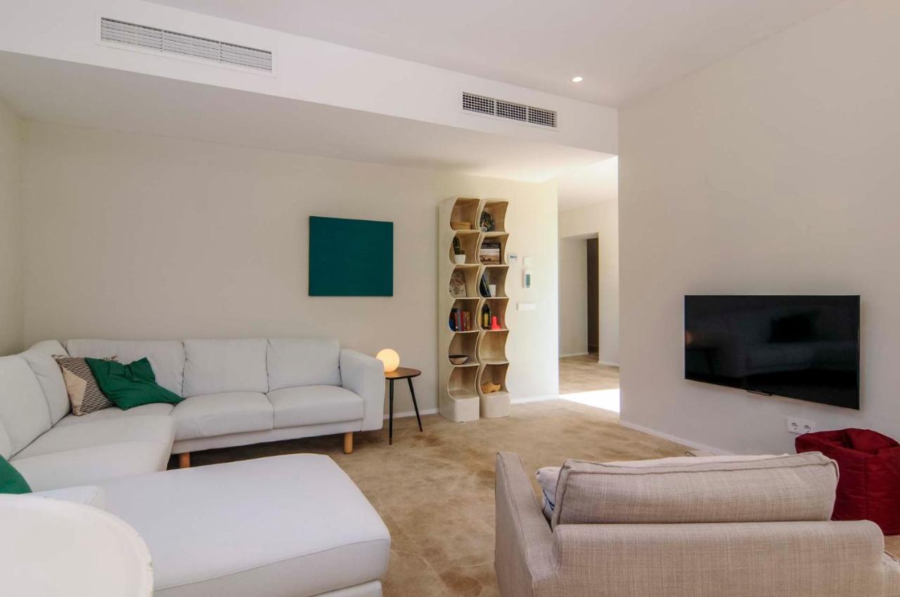 הוילה פוינסה Hort Petit De Ternelles Underfloor Heating מראה חיצוני תמונה